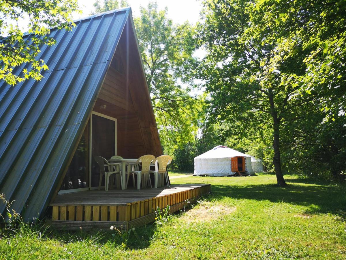 Camping Domaine De Mepillat Saint-Nizier-le-Bouchoux Exterior foto