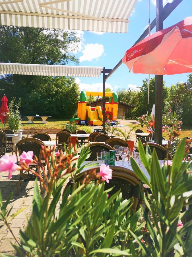 Camping Domaine De Mepillat Saint-Nizier-le-Bouchoux Exterior foto