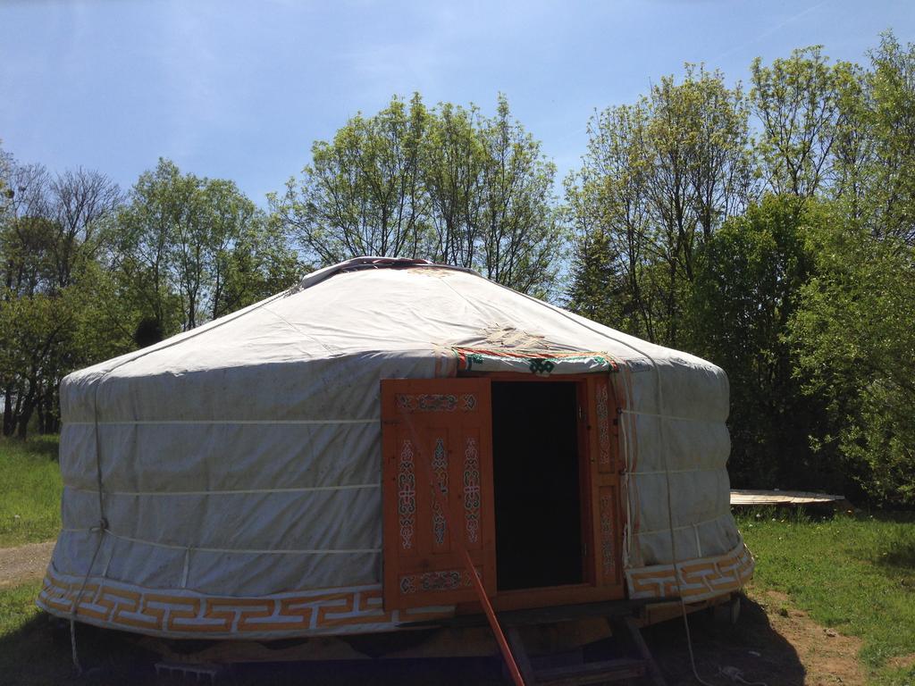Camping Domaine De Mepillat Saint-Nizier-le-Bouchoux Quarto foto