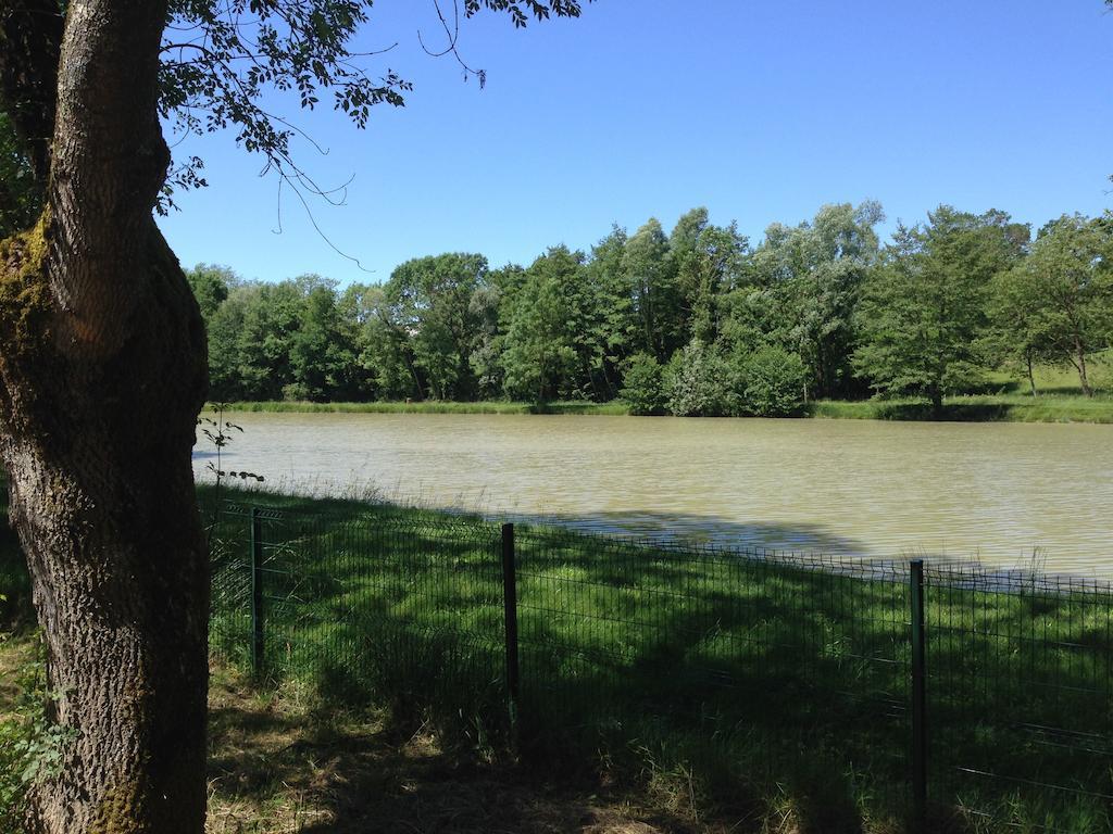 Camping Domaine De Mepillat Saint-Nizier-le-Bouchoux Exterior foto
