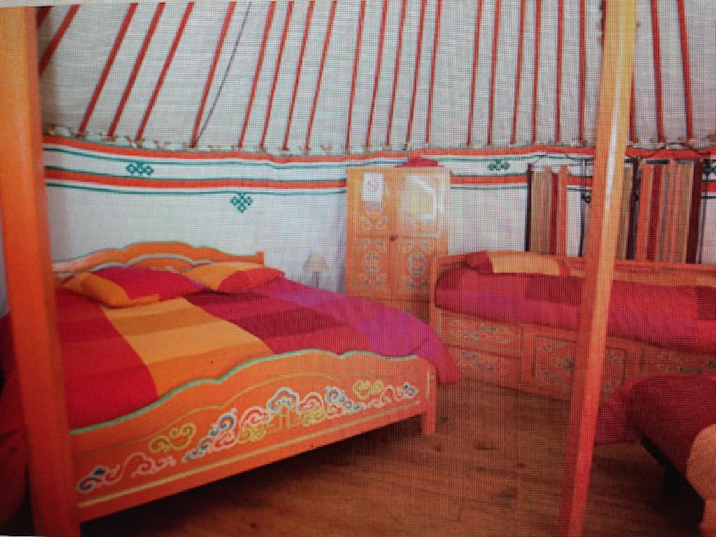 Camping Domaine De Mepillat Saint-Nizier-le-Bouchoux Quarto foto